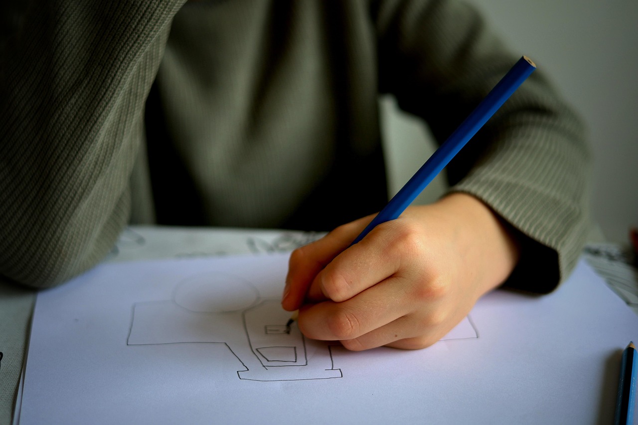 不登校のお子さまの心を解きほぐす、オンライン相談なら瞑ｰTsumuriにお任せ！